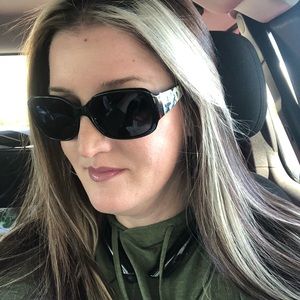 Meet your Posher, Tara